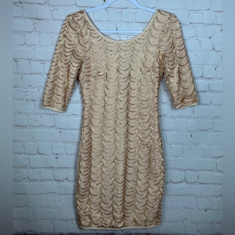 Soieblu 1/2 sleeve fitted sequin low back party cocktail wedding dress, sz M EUC